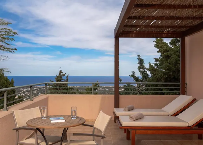 Hotel Village Heights 5*