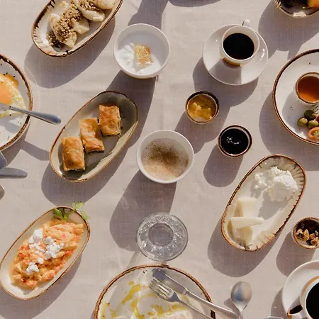 Hotel Village Heights 5*