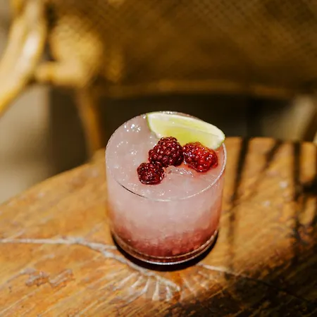 호텔 Village Heights