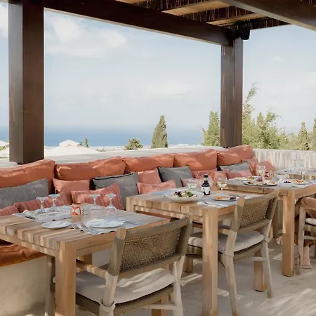 Village Heights Hotel 5*