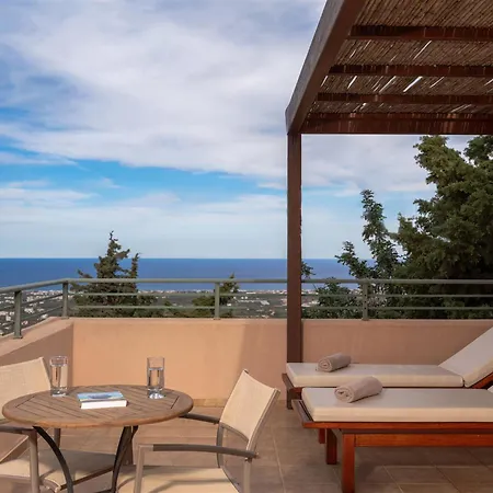 Hotel Village Heights 5*