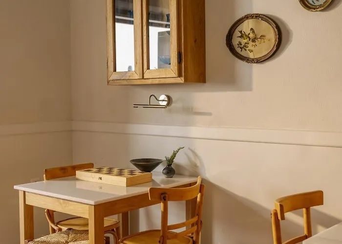 Village Heights Отель 5*