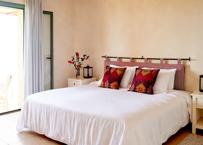 Отель Village Heights