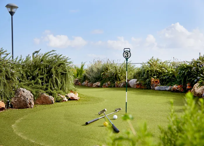 Village Heights Отель 5*