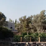 Hotel Village Heights 5*